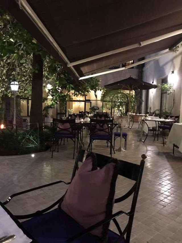 Assaje Restaurant
