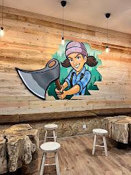 Photo n°7 de Ex Numéro 8 - Lancer de hache - Clash de Haches à Saint-Étienne (Séminaire)