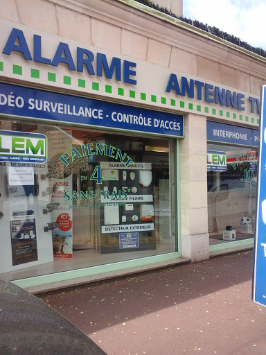 L . E . M Gallery - France
