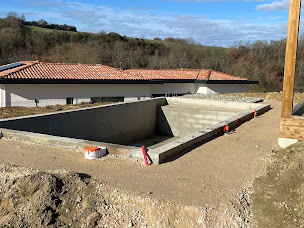 Photo n°20 de Suprême pool &spa à Laboutarie (Piscine)