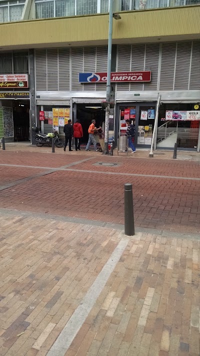 Photos of Olimpica av Jim&eacute;nez