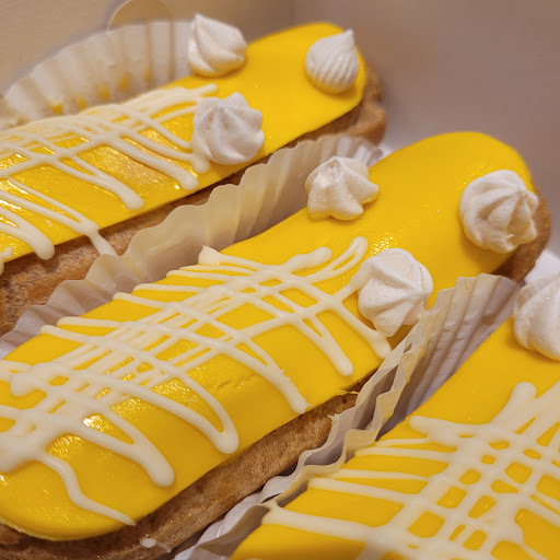 Eclectic Eclairs - Thumbnail