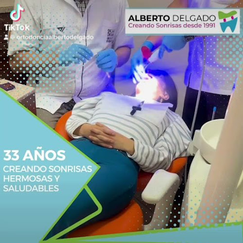 Horarios de Centro de Ortodoncia Dr. Alberto Delgado O., Loja