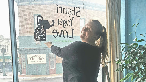 Shanti Yoga Love - Thumbnail