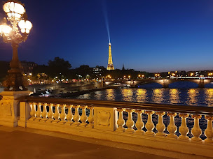 Photo n°34 de Wheels and Ways, Segway Tour Paris and Versailles à Paris (Agence de voyages)