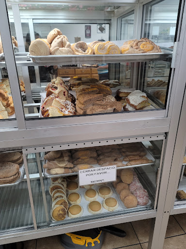 De Ayala Bakery - Visual