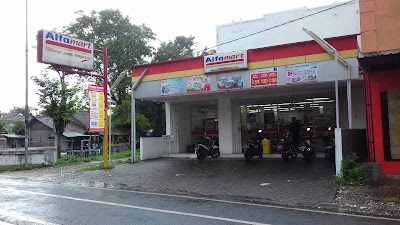 Photos of Alfamart Sukorejo