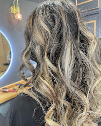 Photo n°16 de Salon Kpilia Coiffeur à Blois (Salon de coiffure)