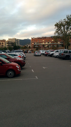 Aparcament públic La Sínia