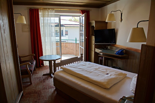 Promenade Hotel Cafe - Thumbnail