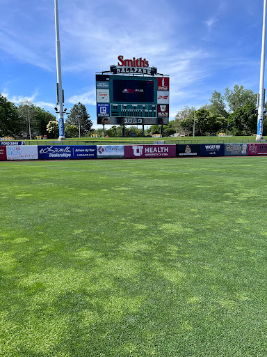 Smith's Ballpark - Thumbnail