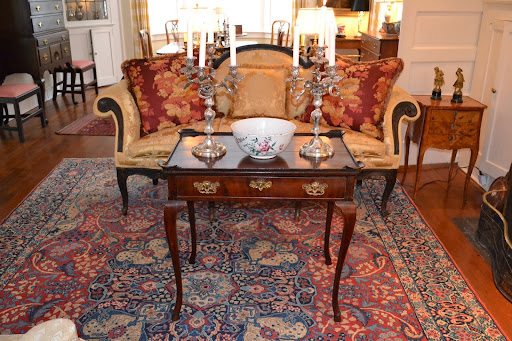 Robert J Riesberg Antiques Gallery - United States