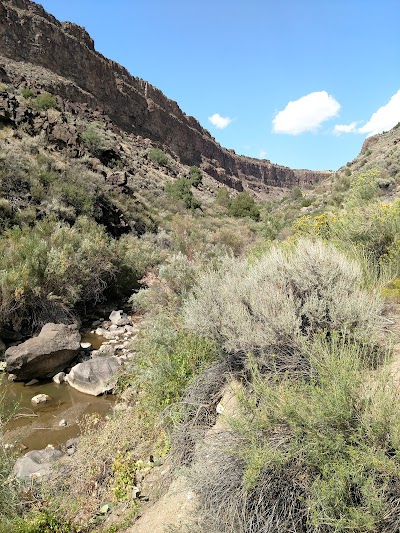 The Slide Trail lower trailhead