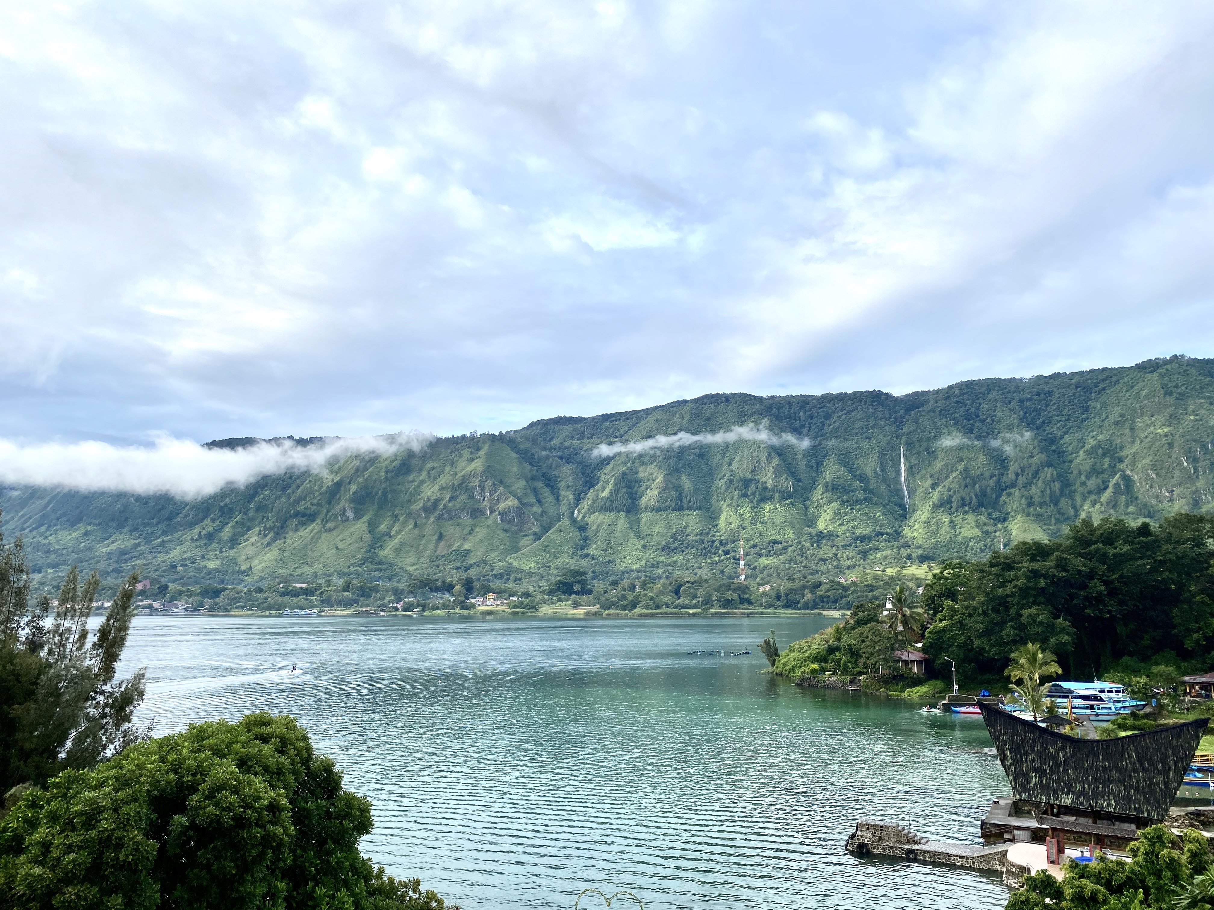 Paket Wisata Danau Toba 4 hari 3 Malam Harga Termurah