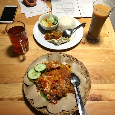 Photos of Demiemax Cafe