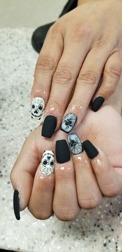 GQ Nails - Thumbnail