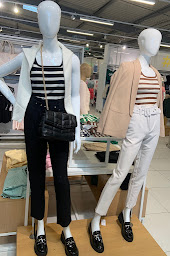 Photo n°9 de Kiabi à Saint-Jean-du-Falga (Magasin de vêtements pour femmes)