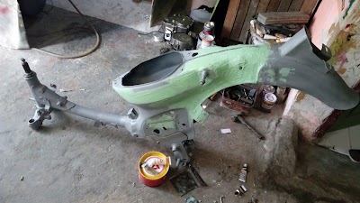 Photos of Workshop TNT Paint