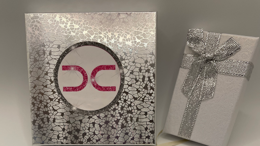 Dazzleandcharms.com - Visual