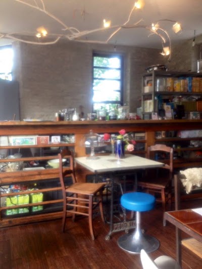 Photos of Caf&eacute; Sanglier