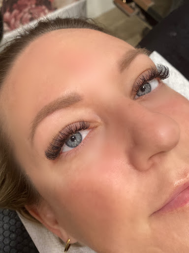 The Blush and Lash co. - Thumbnail