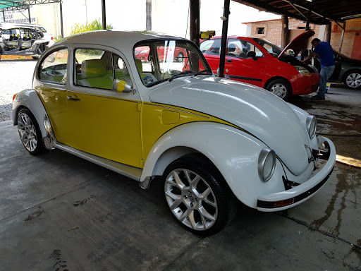 Automotive Gallery Colima - Thumbnail
