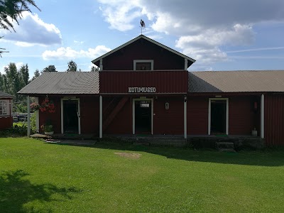 Photos of Tynkkyl&auml;n Lomaniemi