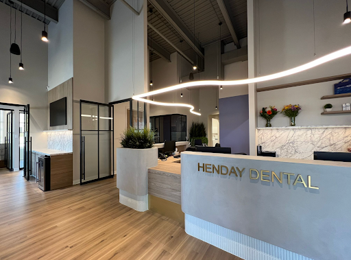 Henday Dental - Visual