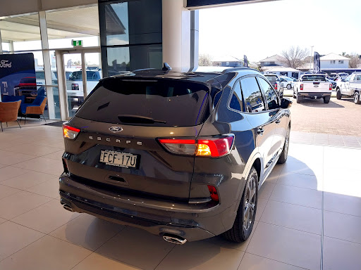 Peter Warren Smithfield Service Centre Gallery - Australia
