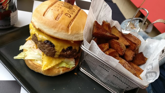 Chili Dog Amerikai Étterem - Angus Burger / Spare Ribs / Steak, Author: Krisztián Környei