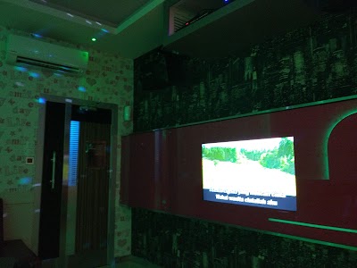 Photos of Happy Puppy - Hartono Mall