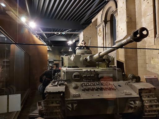 Overlord Museum - Visual