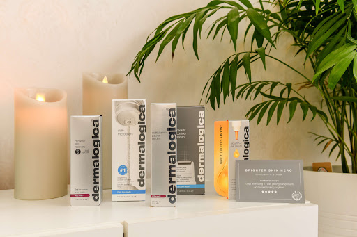 Anir Anun Clinic & Boutique