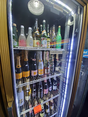 Lucky Stop Liquor by null