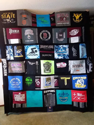 Breannas Blankets- T-shirt Quilts!!! - Thumbnail
