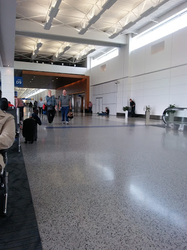Alaska Airlines - Detroit - Thumbnail