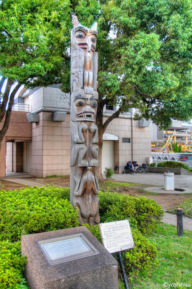トーテムポール 神奈川県横浜市みなとみらい 彫刻 グルコミ