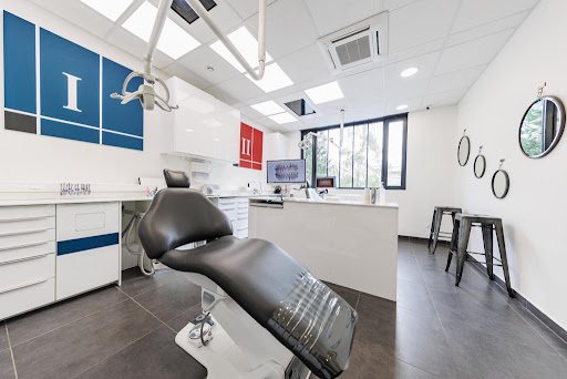 Cabinet d'orthodontie Dr Benhacoun & Dr Janier Orthodontie enfants et adultes - Invisalign - Thumbnail