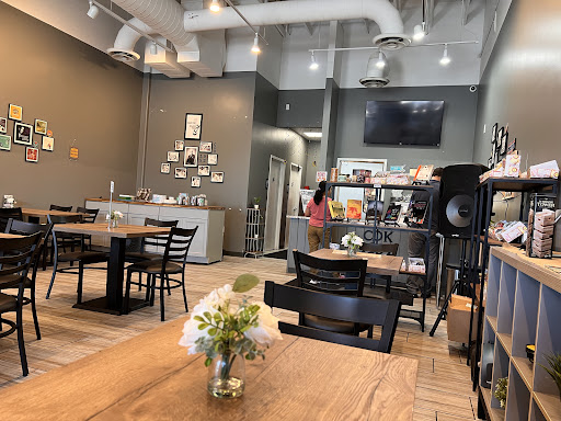 Cafe de Khan - Visual