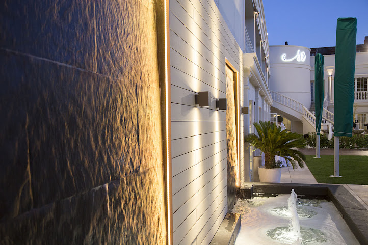 Salones Epílogo by null