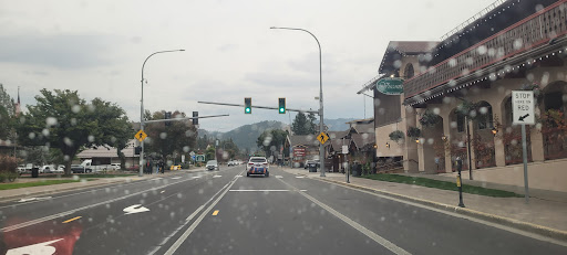 US 2 & Front St at Leavenworth City Hall - Thumbnail