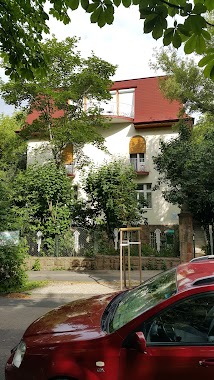 Villa Júlia, Author: Eugene Nikolson