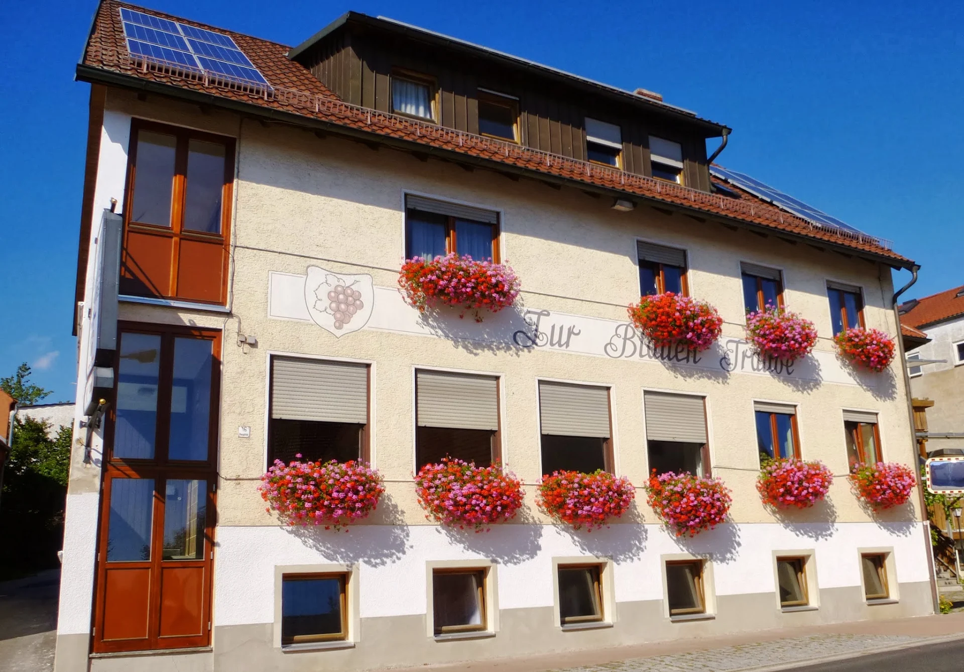 Zur Blauen Traube, Gasthof Familie Obermeier