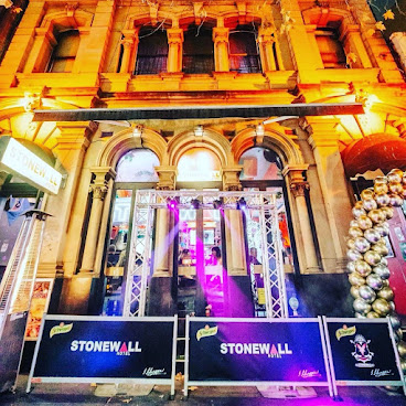 Stonewall Hotel by null