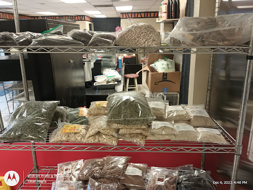 MOMA'S INTERNATIONAL MARKET & CUISINE - United States