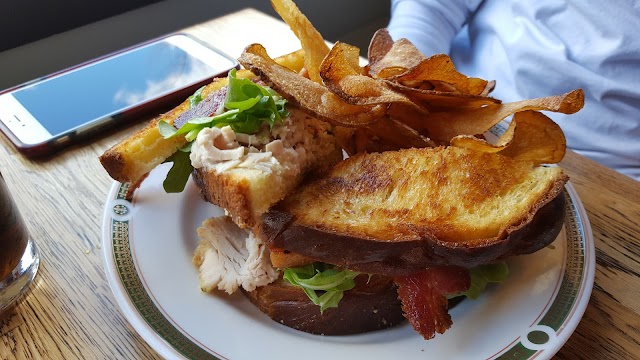 deadhorse hill restaurant & cafe