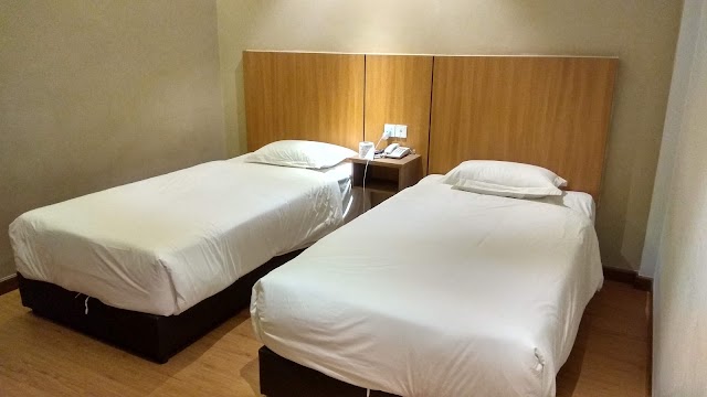Ahyu Hotel