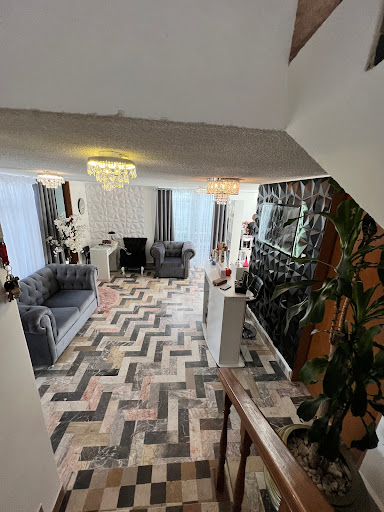 Salón de Belleza - Lían Contreras