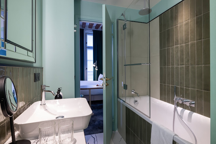 Hôtel L de Lutèce - Notre Dame by null