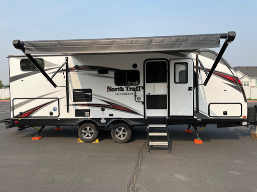 Gariepy Family RV Rental - Thumbnail